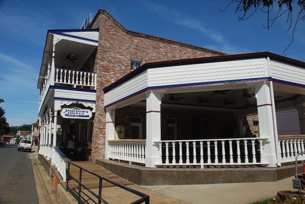 Jamestown Hotel מראה חיצוני תמונה